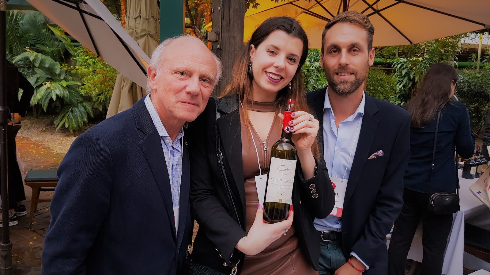 Momento com Nicola Guidi da vinícola Guidi e   a esquerda Bruno Airaghi em Evento Chianti .