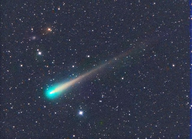 Resultado de imagen de cometa ISON se vuelve azul