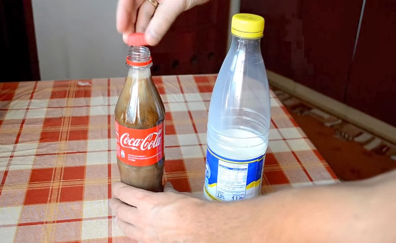 Curiosity••• Something Amazing Happens When You Mix Coke With Milk