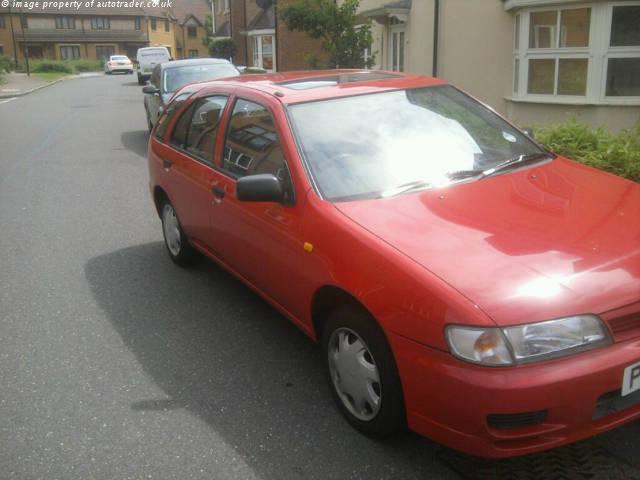 Sdmonkey Top Ten Cars For Takeaway Drivers Nissans Really Do Make Ideal Takeaway Cars Take The Almera Hatchback Robust Interior Got Wheel Trims Perfect This One Costs 275 Bargain