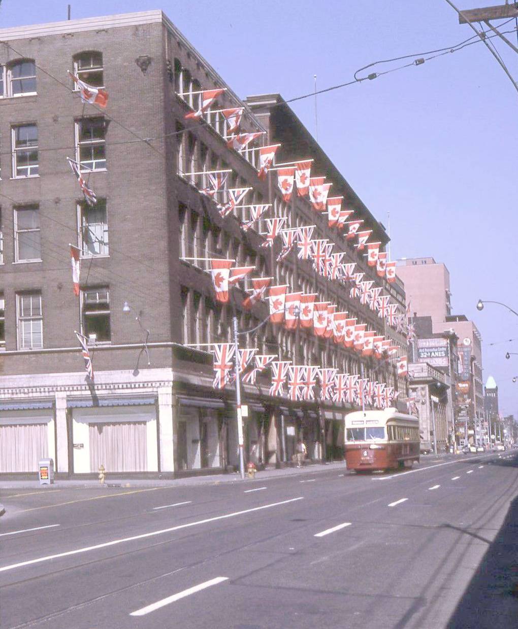 CHUCKMAN'S OTHER COLLECTION (TORONTO POSTCARDS) VOLUME 01 PHOTO