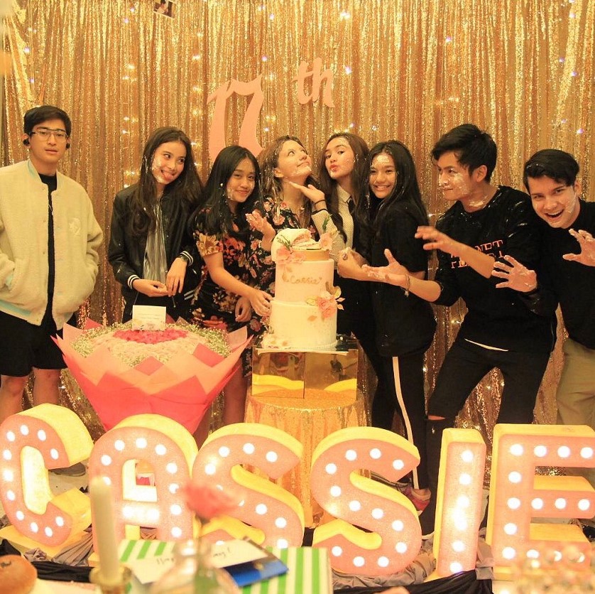 43+ Dekorasi Ulang Tahun Ke 17 Sederhana Di Rumah Terbaik Simpel Dan Elegan