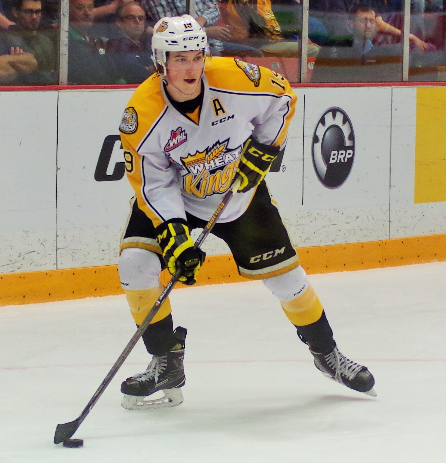 Stars standout, Henry signs with WHL's Wheat Kings