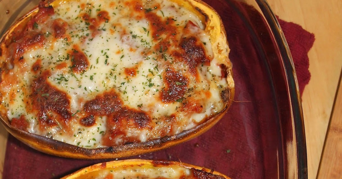 Savory Moments Pepperoni pizzastuffed spaghetti squash