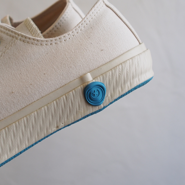 andordinary SHOES LIKE POTTERY