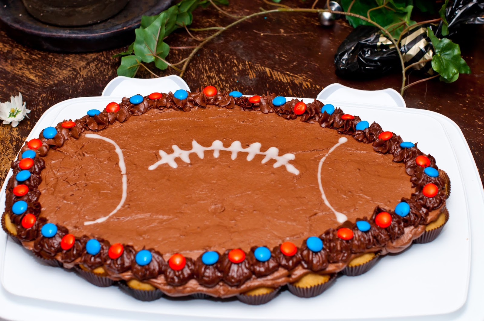 The Best Super Bowl Dessert Ideas: Pullout Football Cupcakes