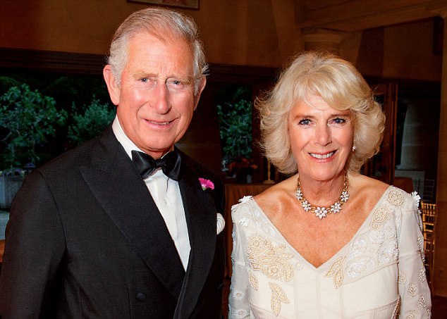 Royal Family Around the World: The Duke and Duchess of Cambridge