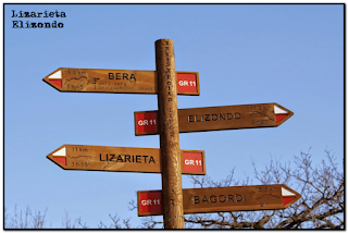 Siguenos en Facebook