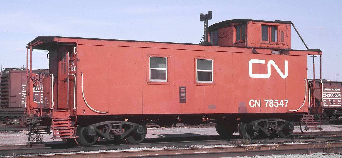 CHUCKMAN'S OTHER COLLECTION (TORONTO POSTCARDS) VOLUME 01 PHOTO