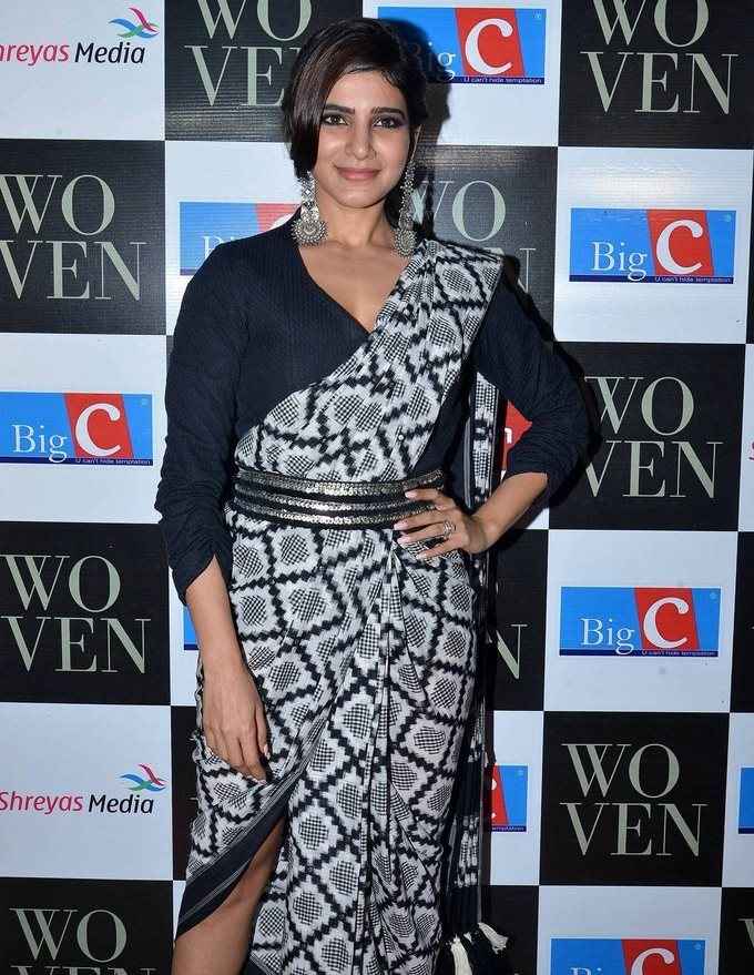 Samantha In Black Saree At Woven 2017 Fashion Show