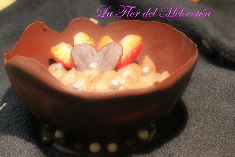 Mousse de chocolate y Bayleys en cuenco de chocolate