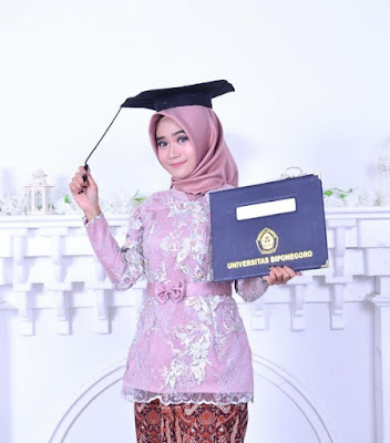 model hijab wisuda terbaru 2019 model hijab wisuda terbaru 2019