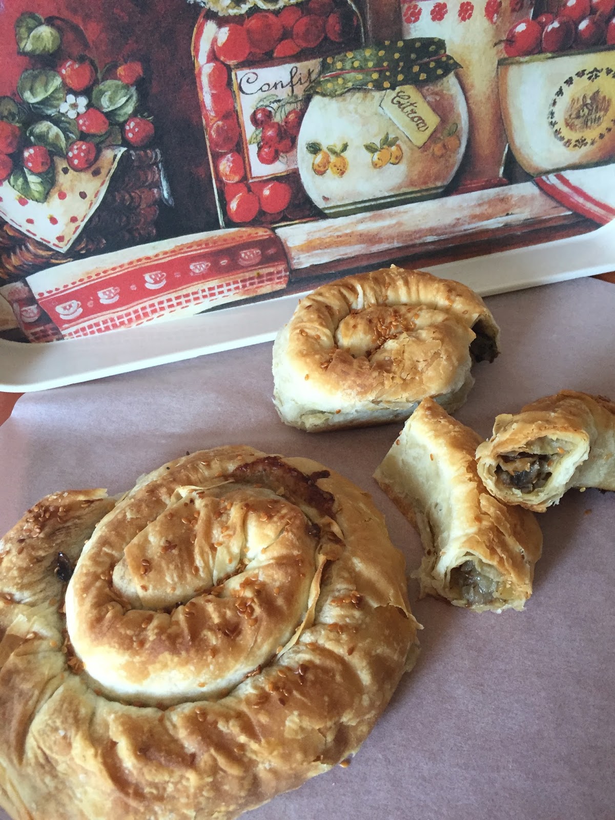 Mantarlı Rulo Börek Mantarlı Rulo Börek