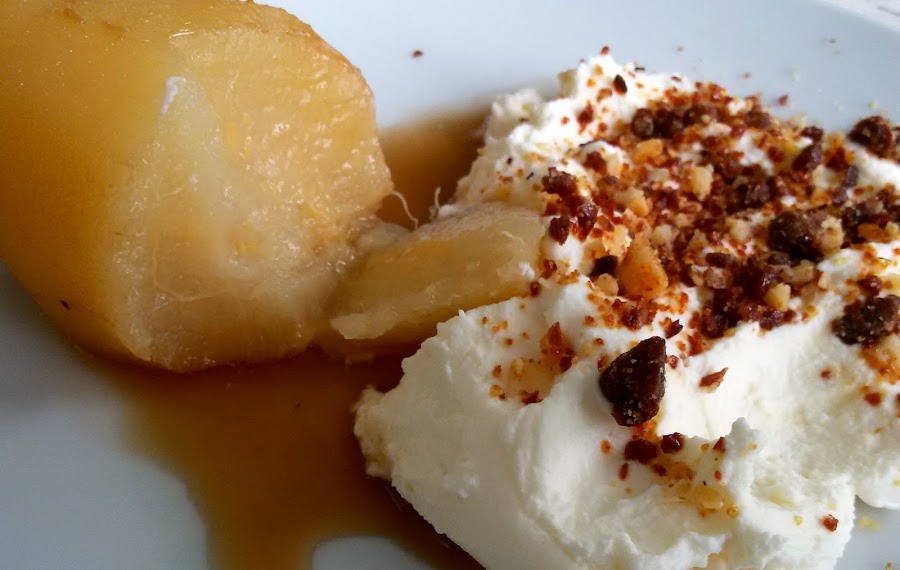 Postre peras cocidas