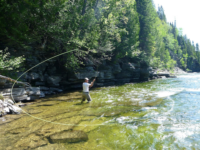 Chad's perfect D-loop at Gorge. York River, Gaspé Chad's perfect D-loop at Gorge. York River, Gaspé