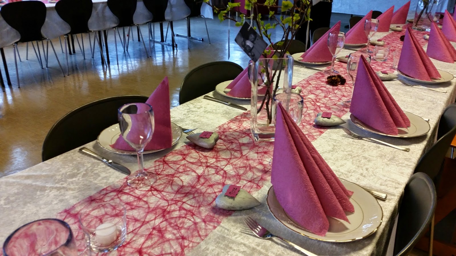 Bordløper Tone, Tove og Emmas scrappingblogg: Bordpynt konfirmasjon