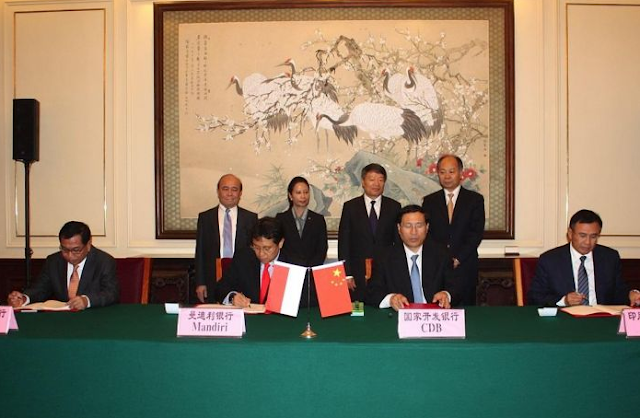 Hasil gambar untuk 3 bank di gadai ke china
