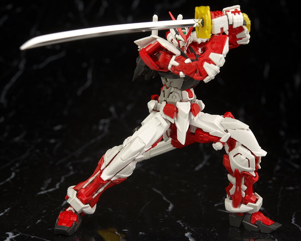 GUNDAM GUY: RG 1/144 Gundam Astray Red Frame - Review by Hacchaka