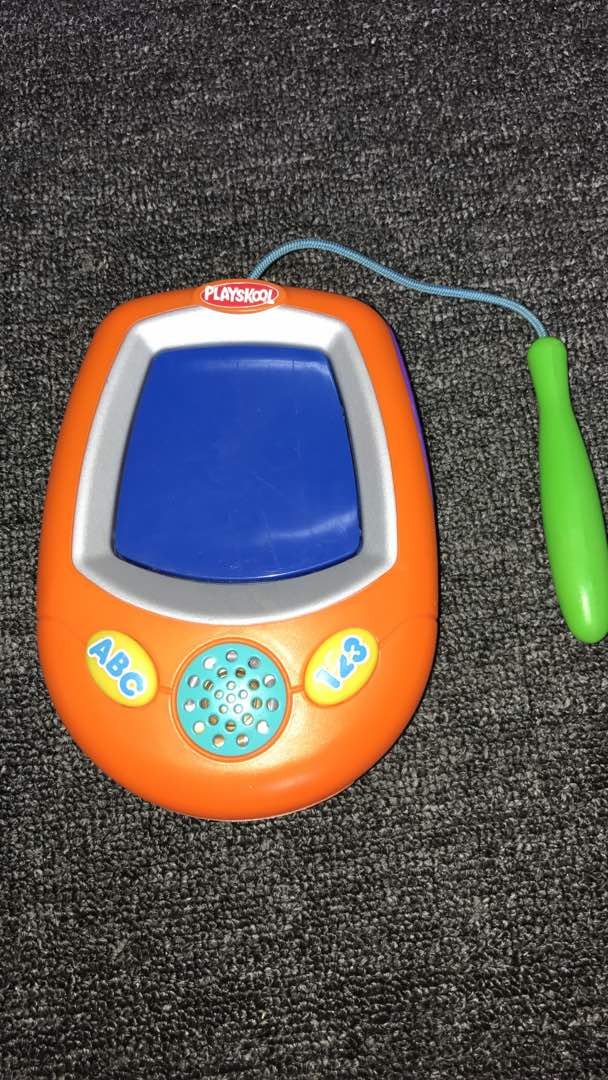MYBUNDLETOYS2 PLAYSKOOL Magic Screen Palm Learner