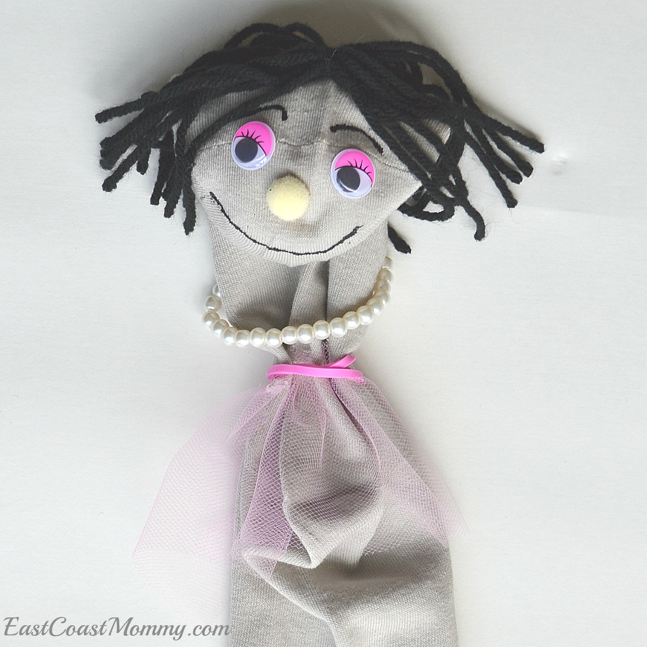 East Coast Mommy Sock Puppets and Parenting Help... courtesy of Netflix