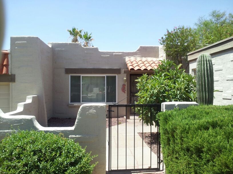 Sandy Sells Tucson Sandy Sells Tucson Helps a great Buyer into