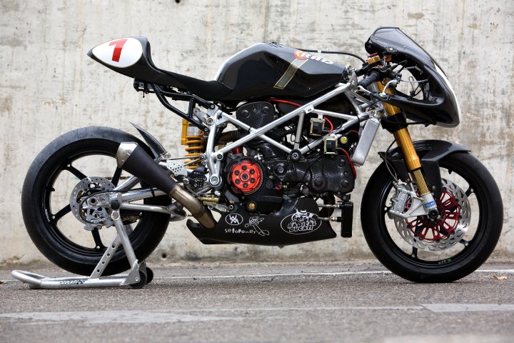 Radical Ducati S.L. Our friend, Marco Franceschini, makes a nice