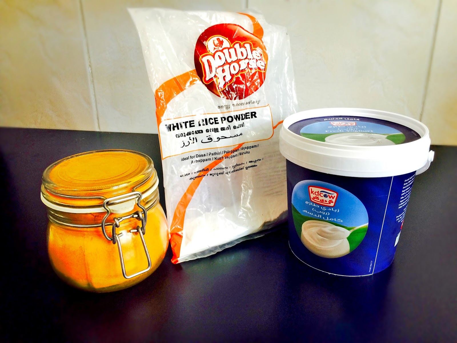 Kitchen Beauty DIY Turmeric, Rice Flour and Yoghurt Mask According