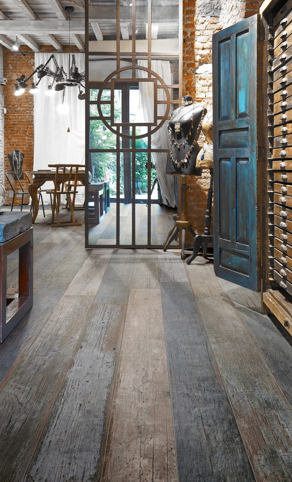 Love Living At Home Get Look Of Weathered Barnwood Floors With New Love Living At Home