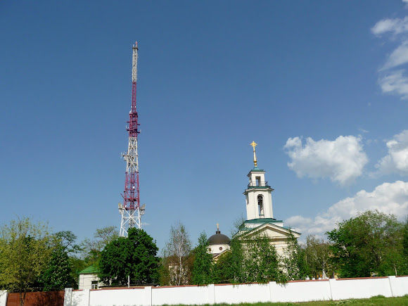 Херсон. Собор святой Екатерины 1786 г. Телевышка 2005 г. Херсон. Собор святой Екатерины 1786 г. Телевышка 2005 г.