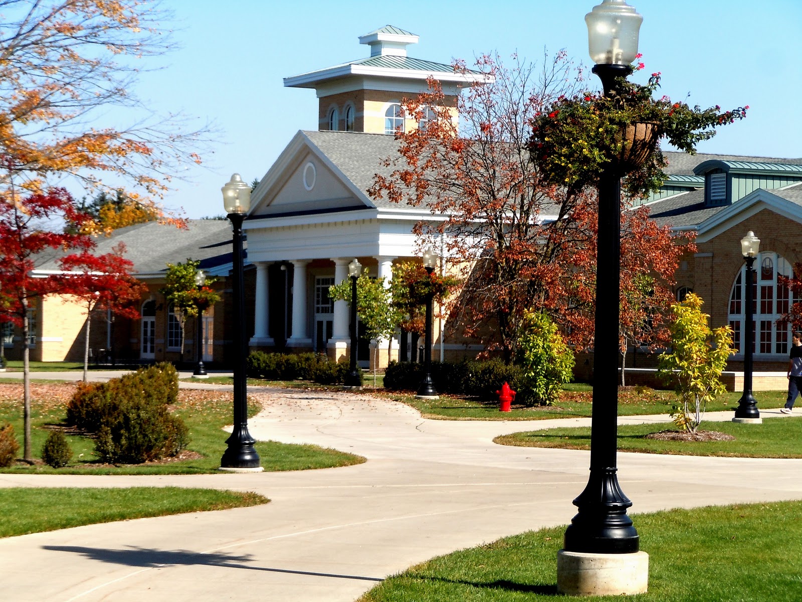 Hillsdale College Campus In The Fall 
