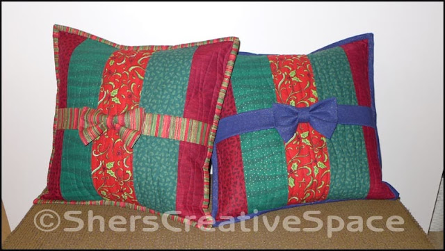 pillow tutorial, christmas pillow tutorial, holiday tutorial, christmas pillows, pillows, sewing tutorial, free sewing pattern, blog tutorial, free tutorial