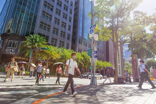 團結小夥伴，台灣大廠快掌握轉型籌碼