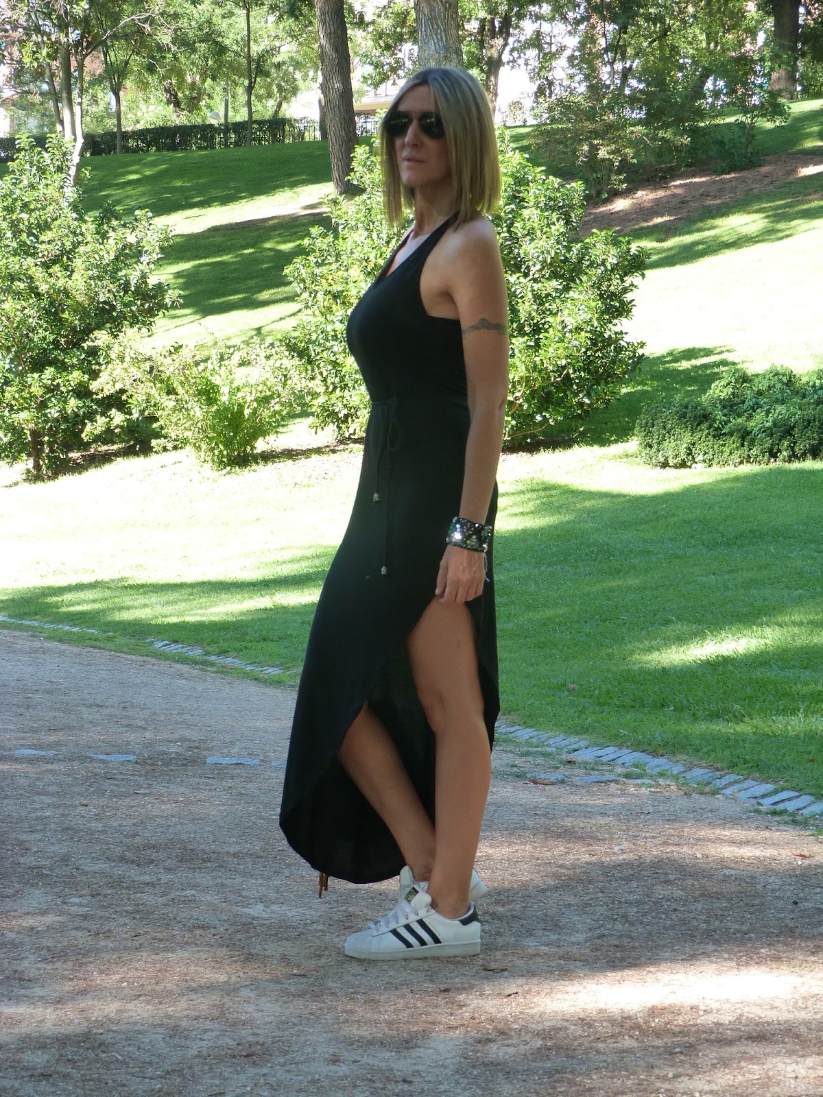 adidas superstar con vestido