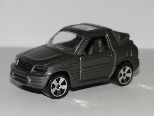 Diecast CWB 1:64 Collection: Toyota Rav4
