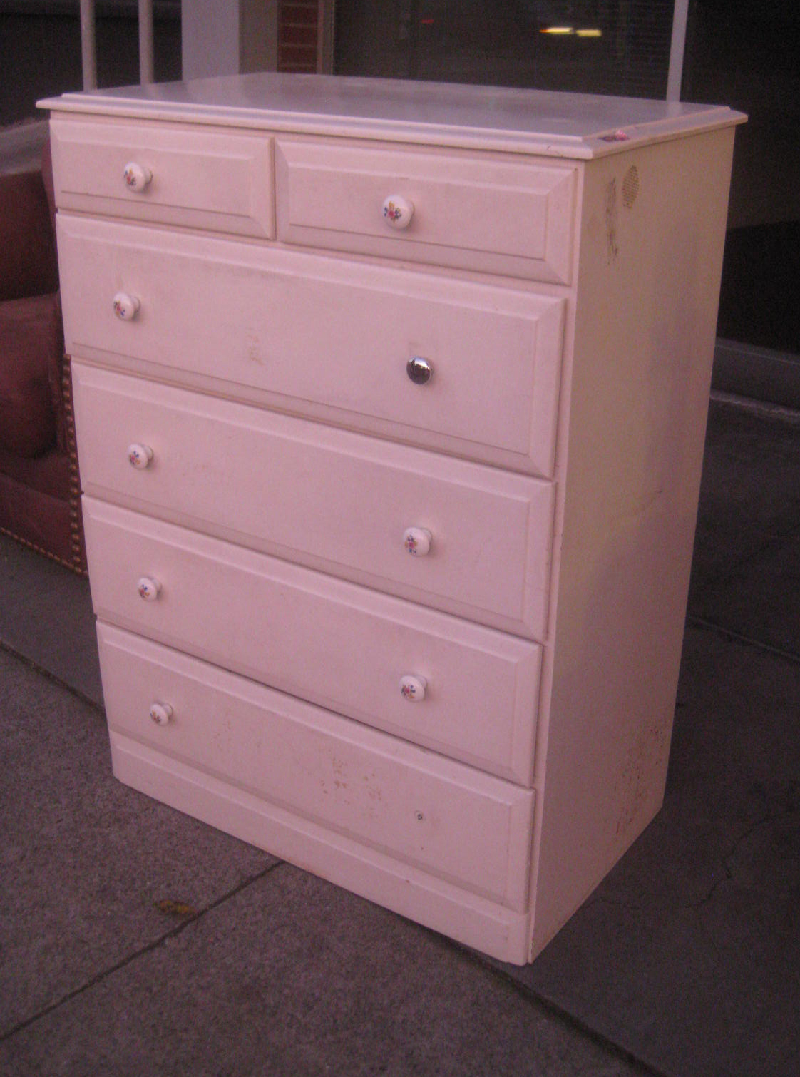 UHURU FURNITURE & COLLECTIBLES SOLD White Dresser 60