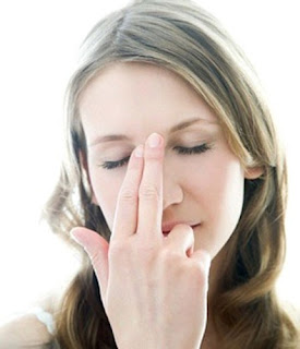 Triệu chứng của bệnh viêm xoang bướm Triệu chứng của bệnh viêm xoang bướm