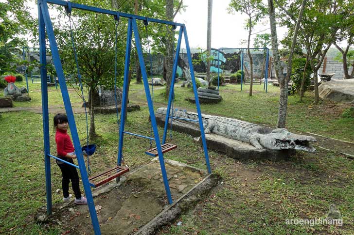 taman buaya indonesia jaya bekasi