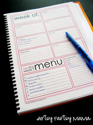 Free Printable Weekly Menu Planner Pages (8 colors!) at artsyfartsymama.com #freeprintable