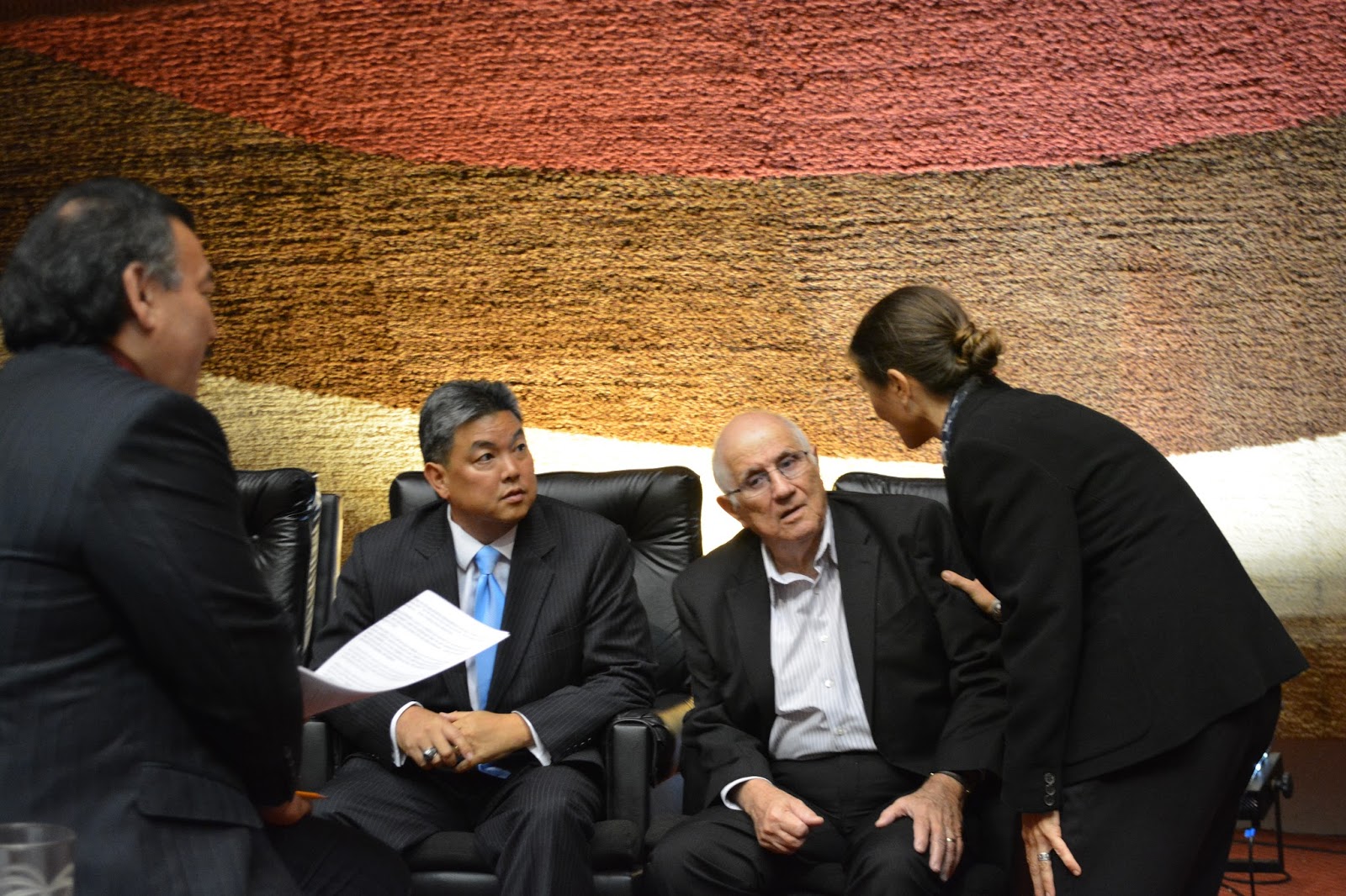 Hawaii House Blog HOUSE SPEAKER SOUKI REMEMBERS CONGRESSSMAN MARK