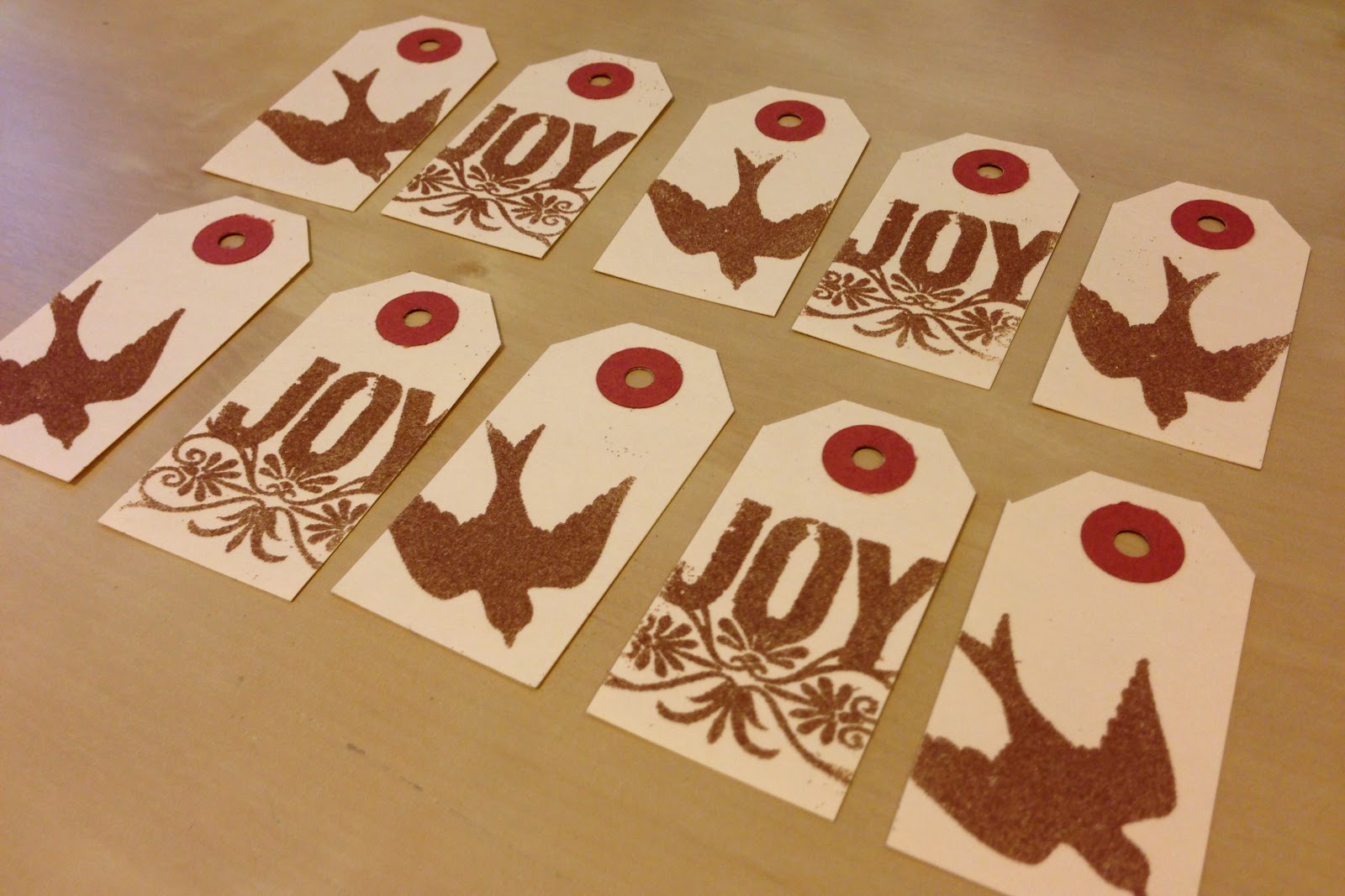 Black tag diaries how to create your own gift tags 