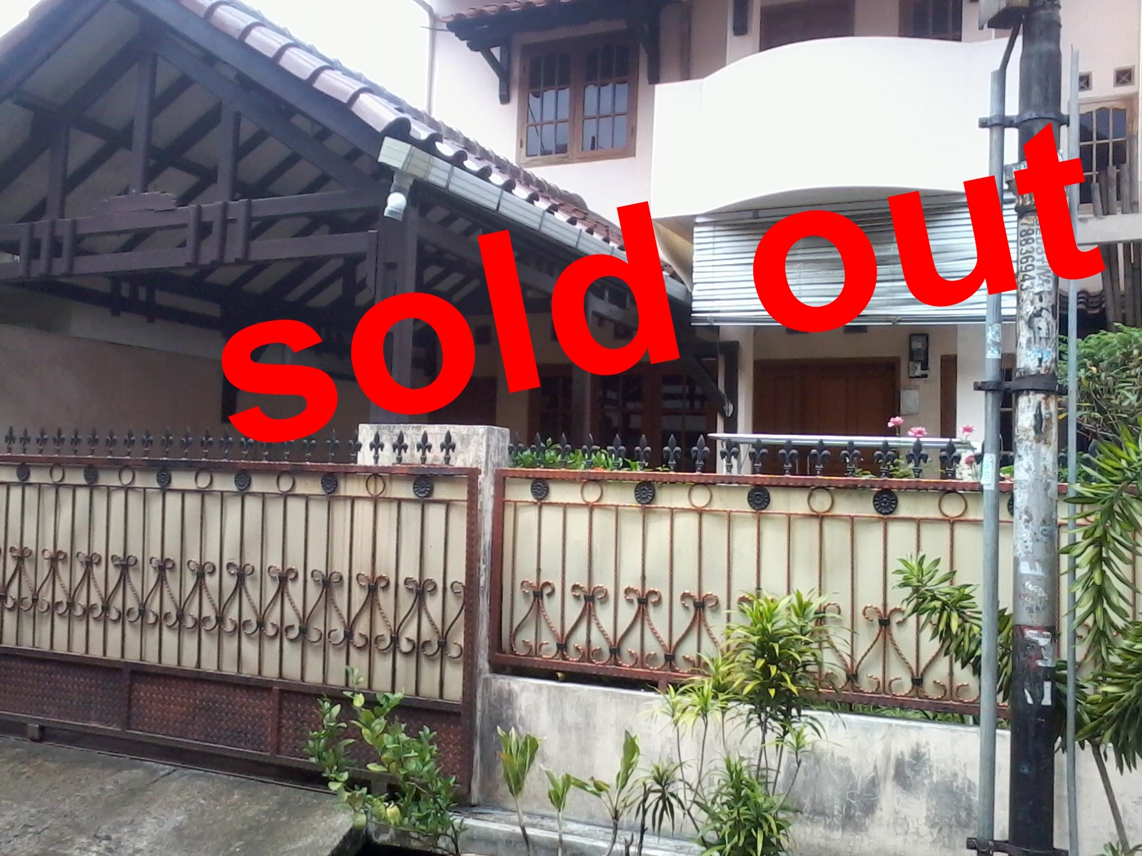 RUMAH DIJUAL 1 MILYAR DI JAKARTA SELATAN