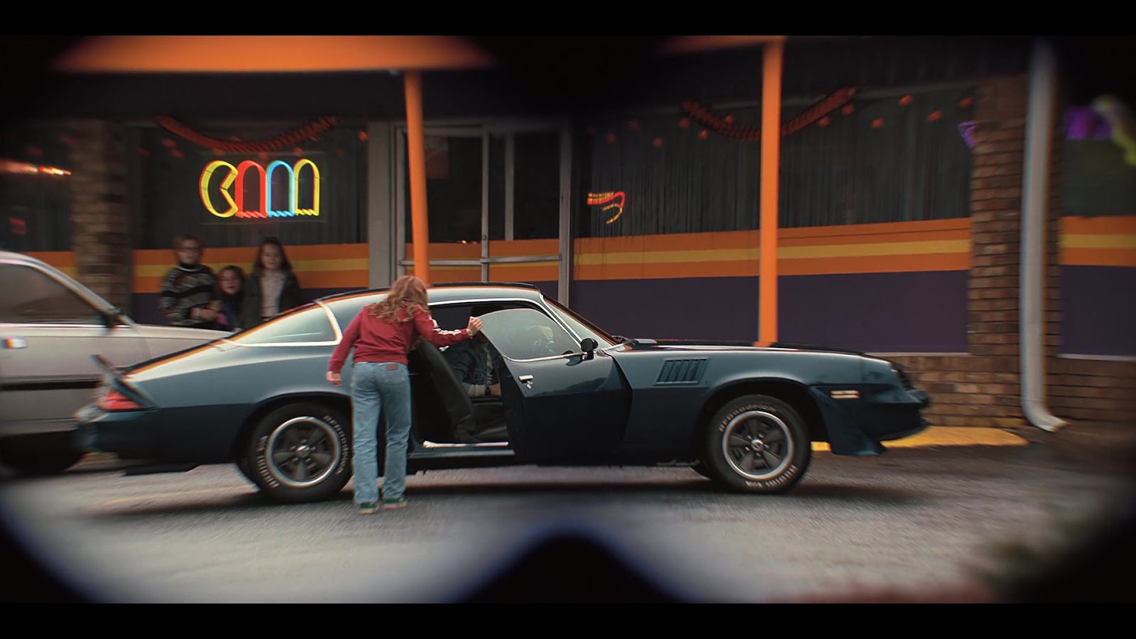 дакре монтгомери билли очень странные дела. шевроле камаро билли харгроува. билли харгроув. Chevrolet camaro ii 1979. осд машины.