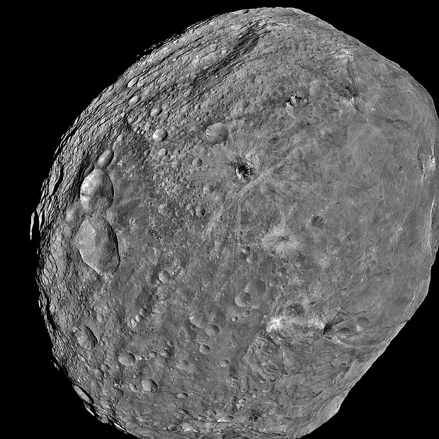 Asteroid Vesta full-frame image taken by Dawn spacecraft!