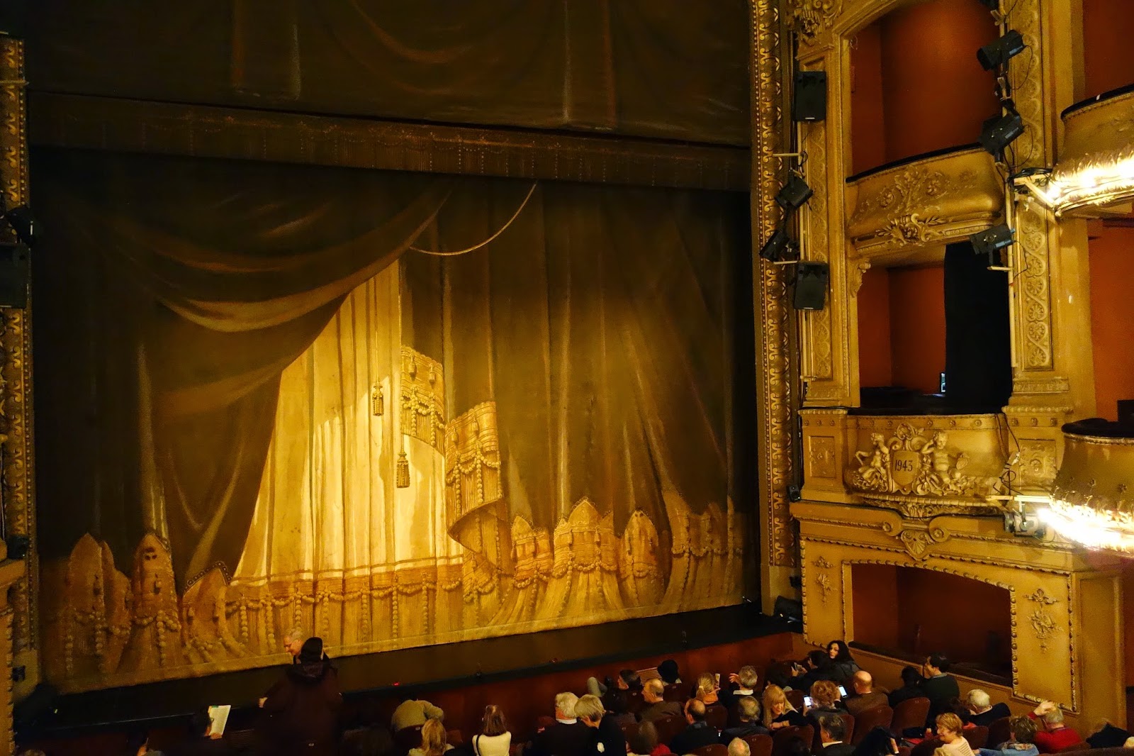 Théâtre : L'être ou pas de Jean-Claude Grumberg - Avec Pierre Arditi et  Daniel Russo - Théâtre Antoine - Paris 10 - Paris la douce, magazine  parisien lifestyle, culture, sorties, street art