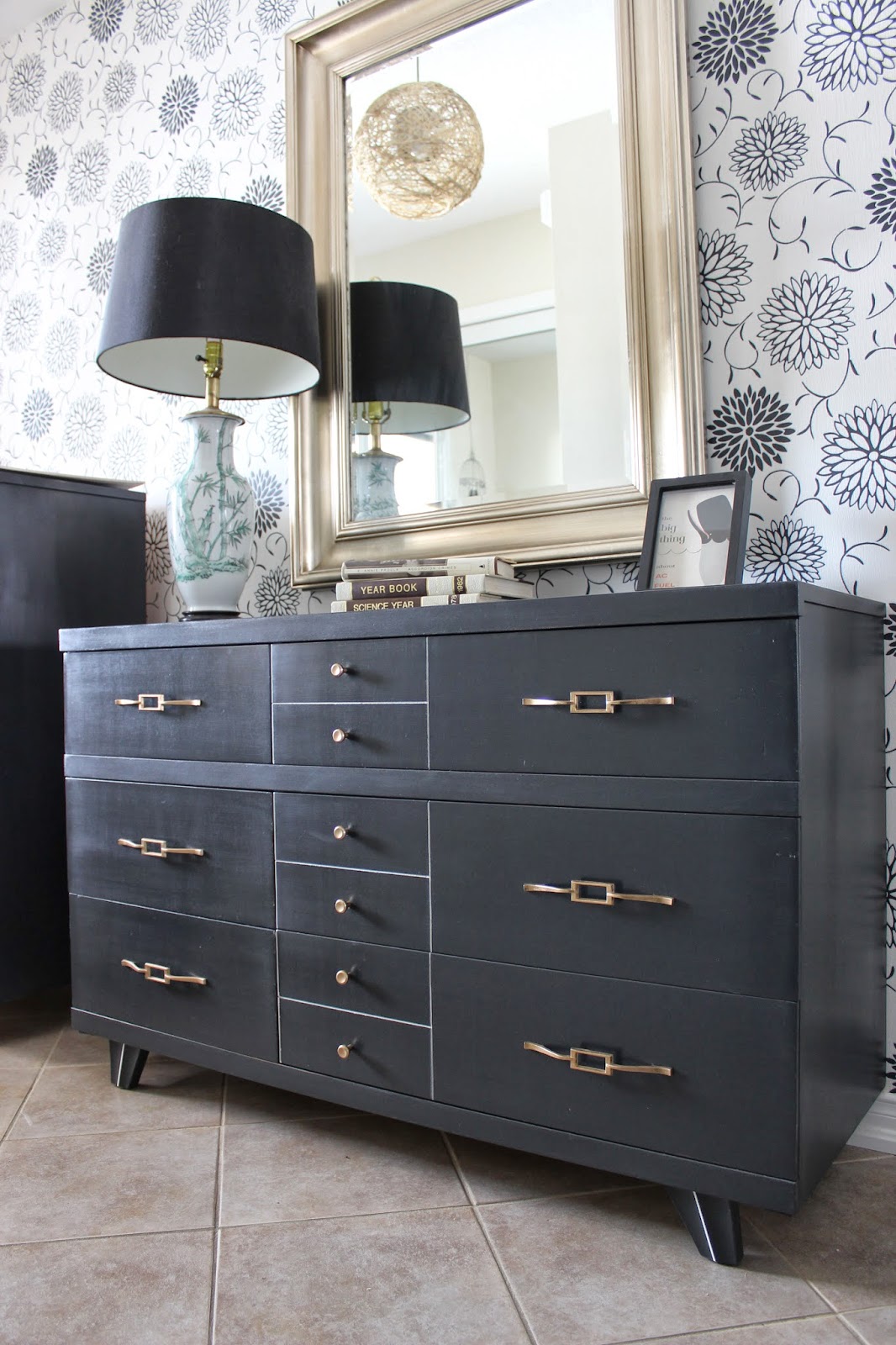 retro black and gold