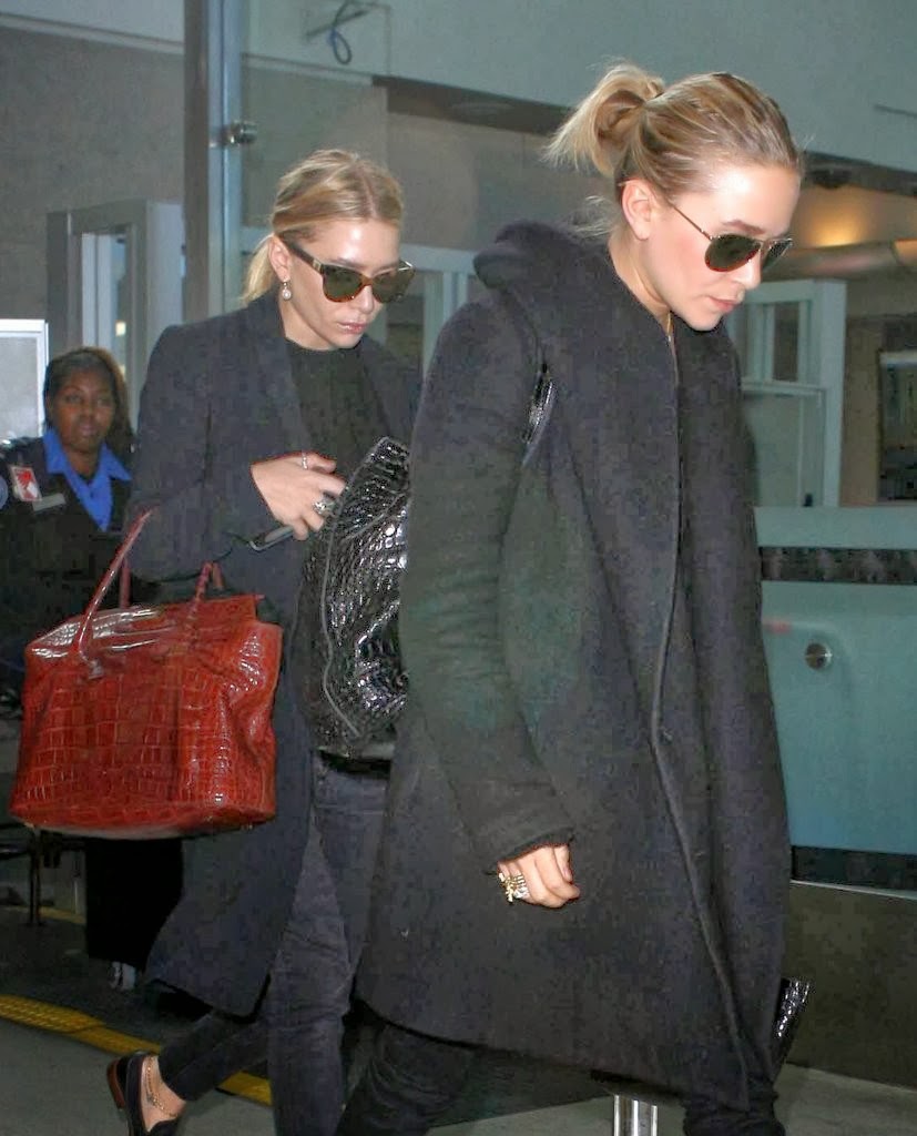 Celeb Diary: Mary-Kate & Ashley Olsen @ LAX Airport