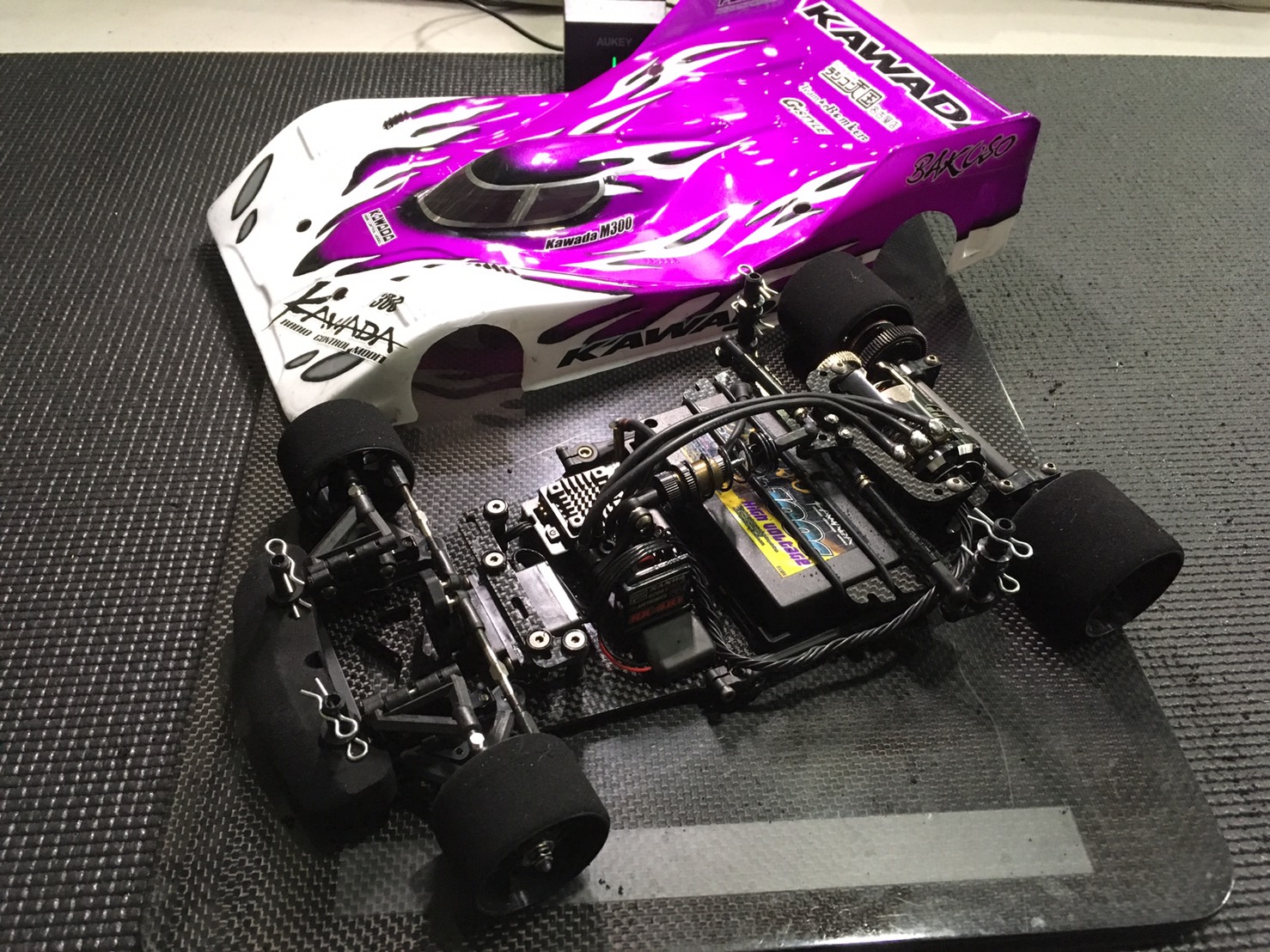 カワダ M300FX4リミテッド フタバサーボ付き