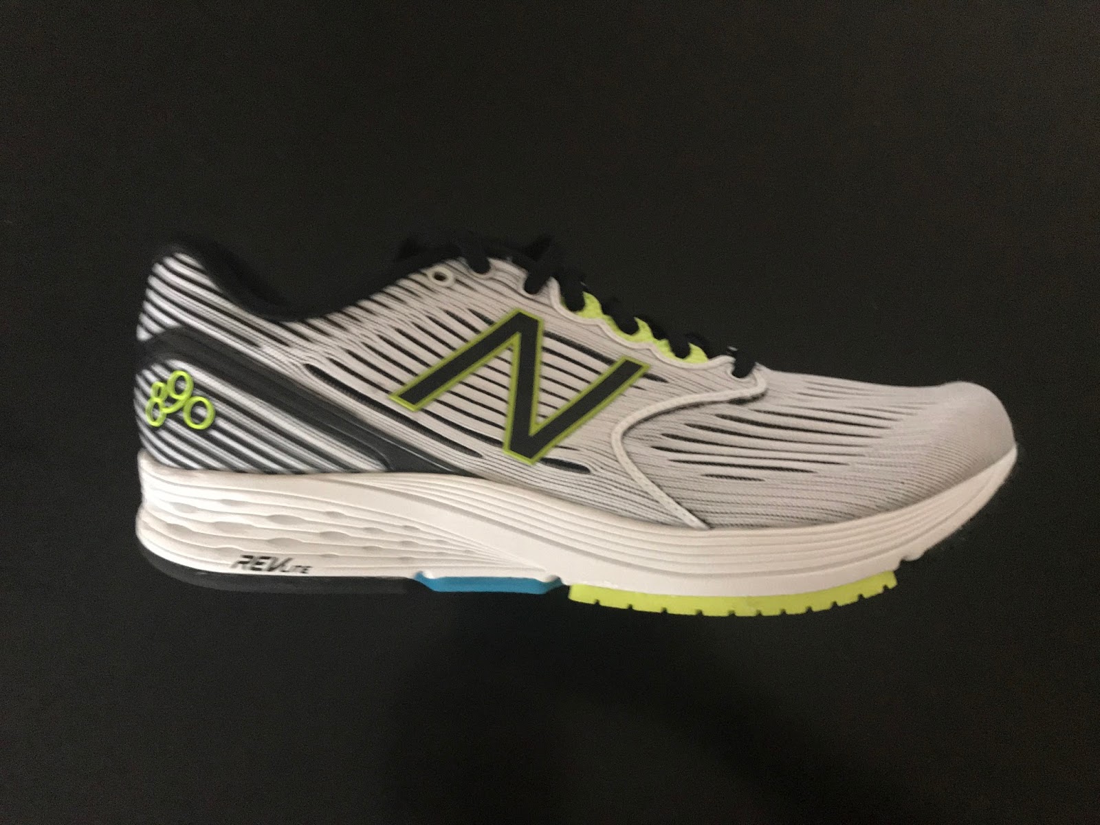 Road Trail Run: New Balance 890v6 Review: A Stable