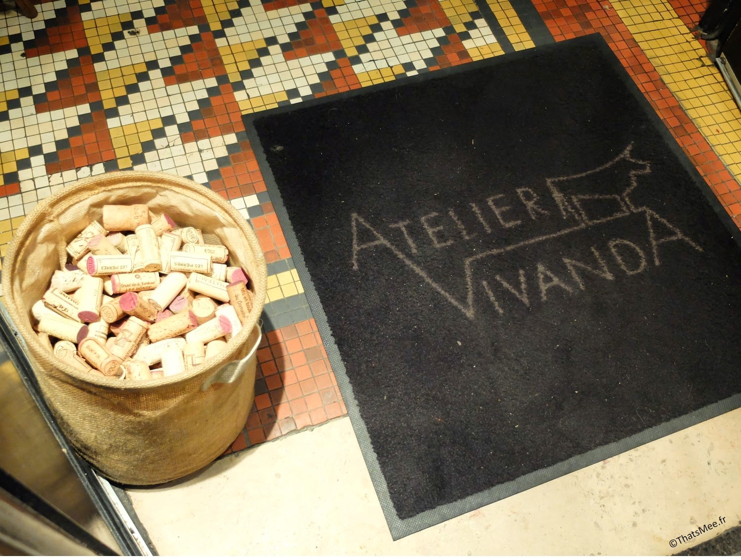 Seuil entrée paillasson Restaurant Atelier Vivanda Akrame Paris spécialités viandes