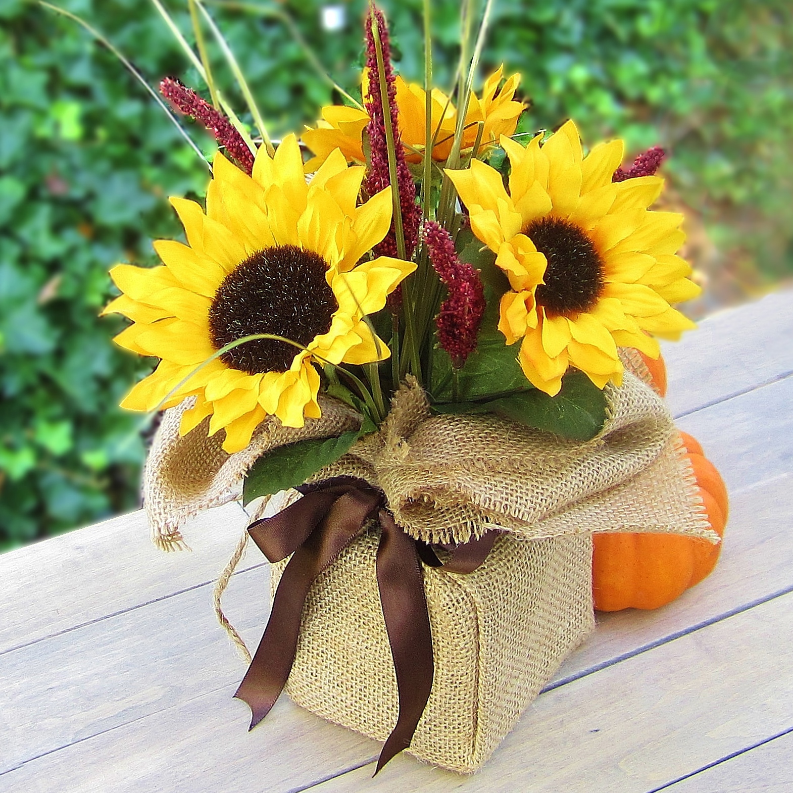 365 Designs Sunflower Autumn Bouquet wrapped in burlap and twine